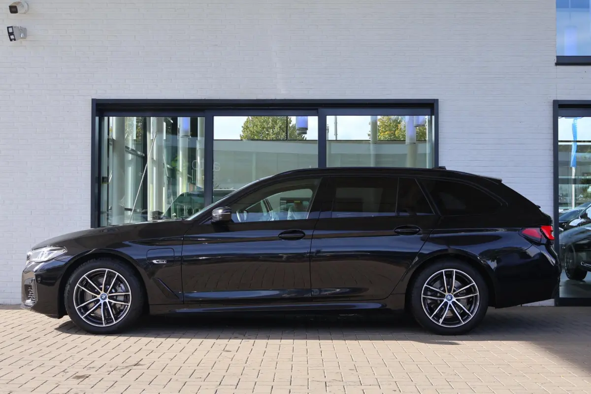 530e | M Sport | Stoel- en Stuurverwarming | Driving Assistant Professional | Trekhaak