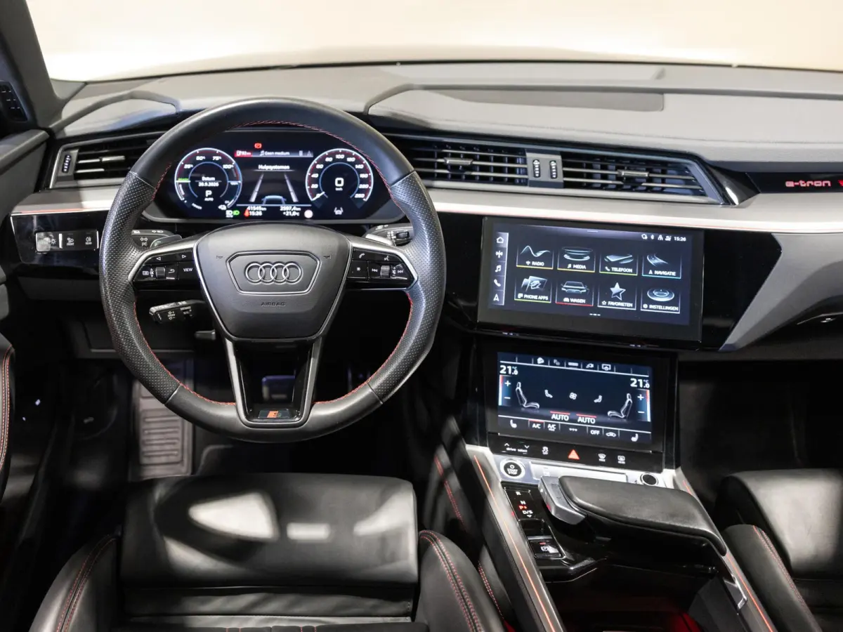 50 quattro S-Line Edition 95 kWh SOH 90% / 340pk / NAP / Panorama dak / Leder / Elektrische stoelverstelling met geheugen /