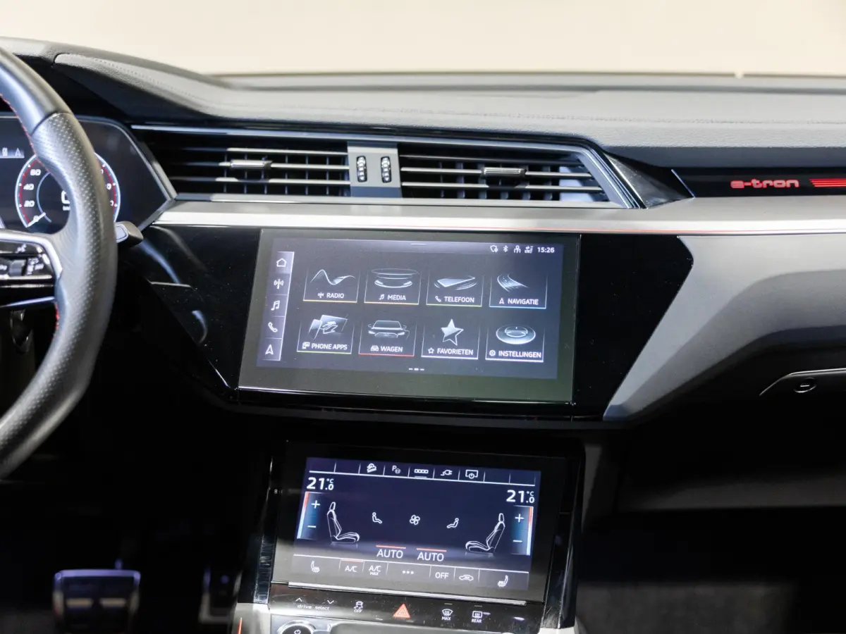 50 quattro S-Line Edition 95 kWh SOH 90% / 340pk / NAP / Panorama dak / Leder / Elektrische stoelverstelling met geheugen /