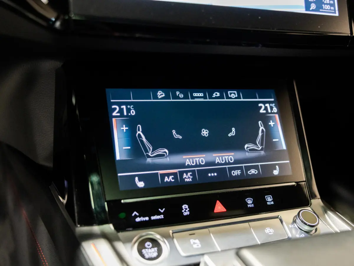 50 quattro S-Line Edition 95 kWh SOH 90% / 340pk / NAP / Panorama dak / Leder / Elektrische stoelverstelling met geheugen /