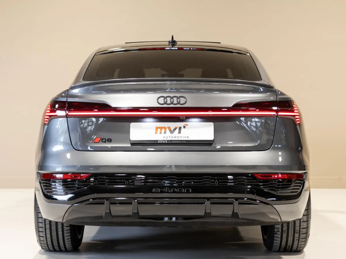 50 quattro S-Line Edition 95 kWh SOH 90% / 340pk / NAP / Panorama dak / Leder / Elektrische stoelverstelling met geheugen /