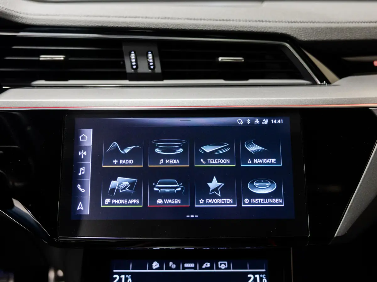 50 quattro S-Line Edition 95 kWh SOH 90% / 340pk / NAP / Panorama dak / Leder / Elektrische stoelverstelling met geheugen /