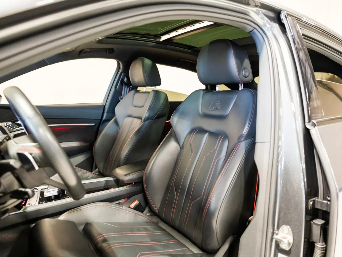 50 quattro S-Line Edition 95 kWh SOH 90% / 340pk / NAP / Panorama dak / Leder / Elektrische stoelverstelling met geheugen /