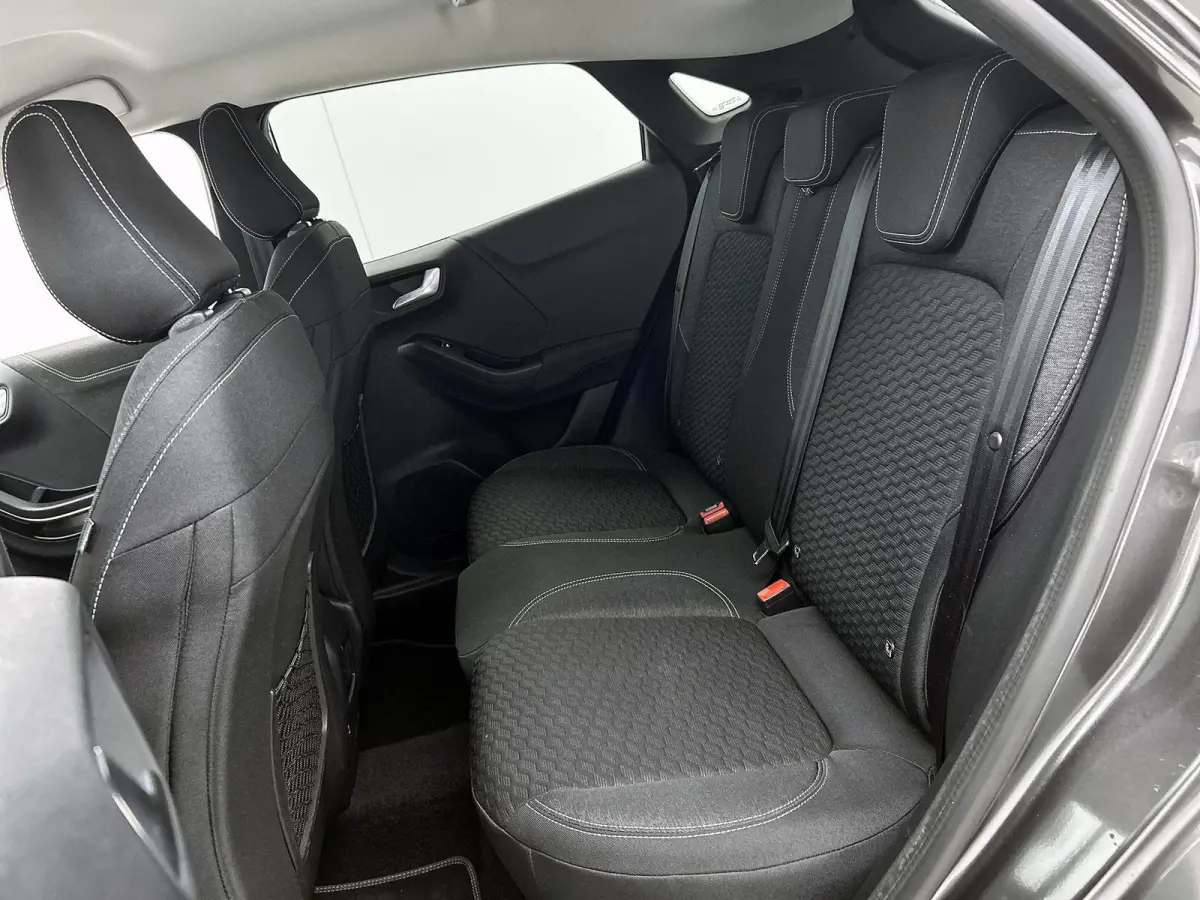 1.0 EcoBoost Titanium | Trekhaak | Parkeersensoren | LM Velgen | Apple Carplay / Android Auto