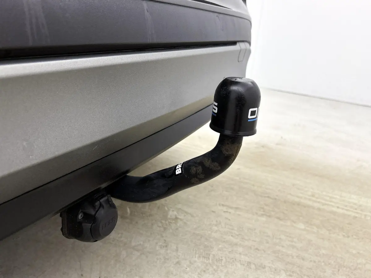 1.0 EcoBoost Titanium | Trekhaak | Parkeersensoren | LM Velgen | Apple Carplay / Android Auto