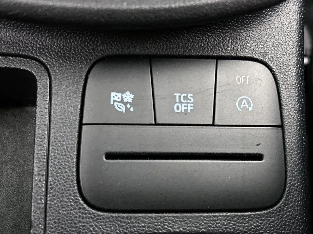 1.0 EcoBoost Titanium | Trekhaak | Parkeersensoren | LM Velgen | Apple Carplay / Android Auto