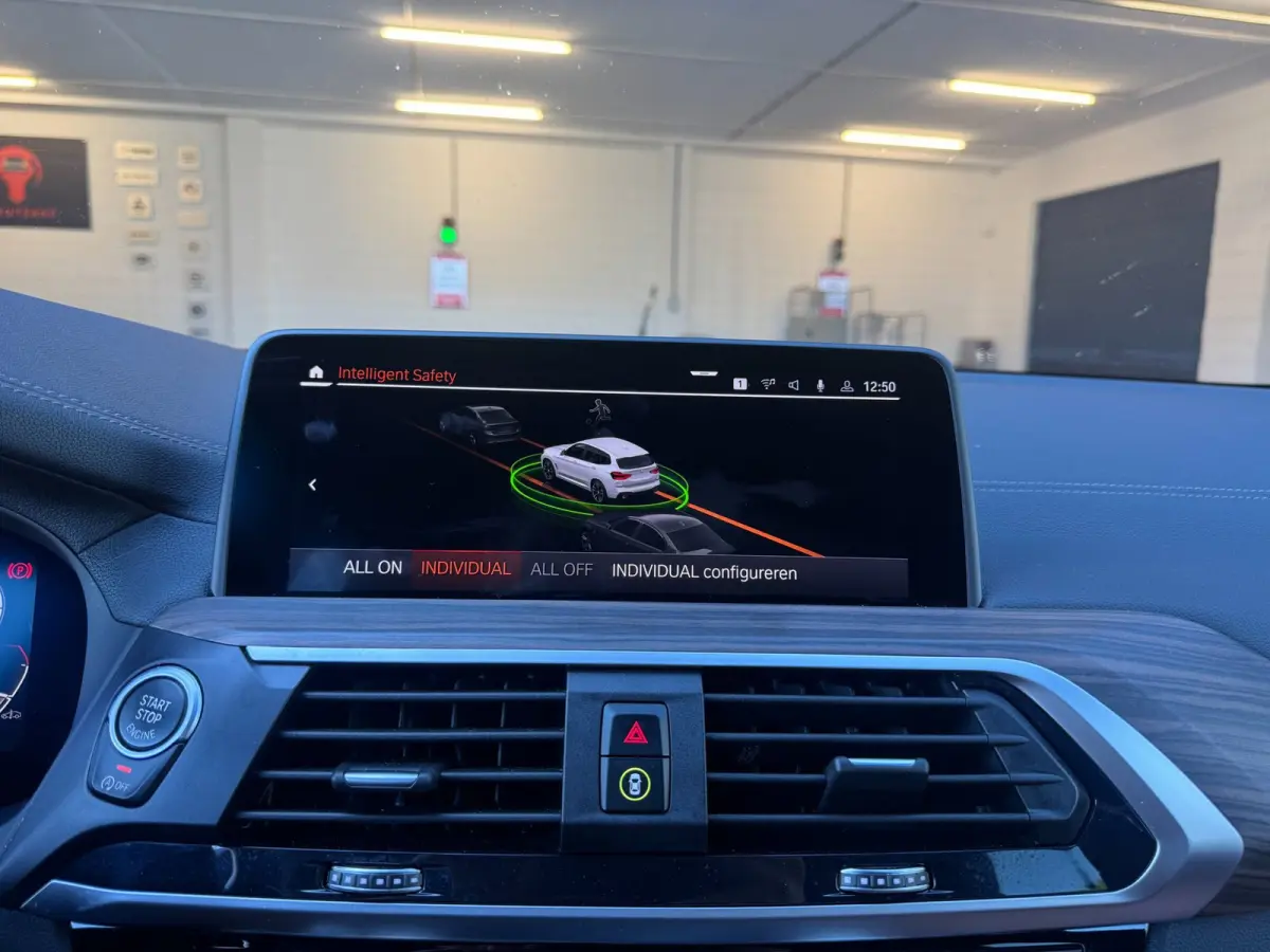 M40i xDrive High Executive / PANO / HEAD-UP / 360 CAM / KEYLESS / CARPLAY / MEMORY / HARM-KARD / ADAPTIVE / SFEER / ''21 !