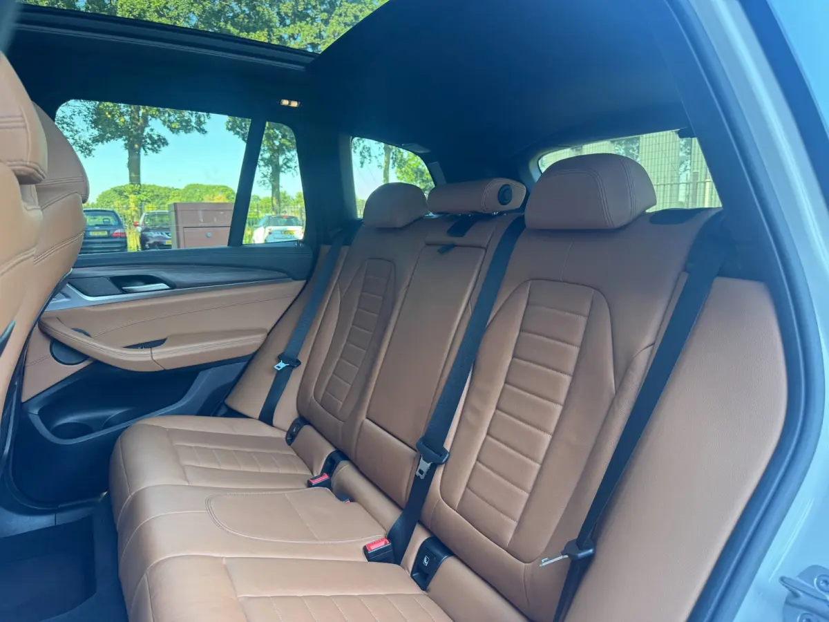 M40i xDrive High Executive / PANO / HEAD-UP / 360 CAM / KEYLESS / CARPLAY / MEMORY / HARM-KARD / ADAPTIVE / SFEER / ''21 !