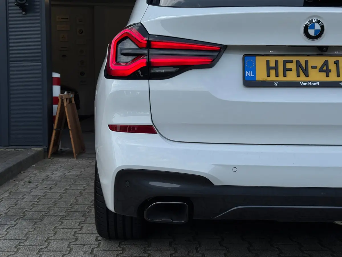 M40i xDrive High Executive / PANO / HEAD-UP / 360 CAM / KEYLESS / CARPLAY / MEMORY / HARM-KARD / ADAPTIVE / SFEER / ''21 !