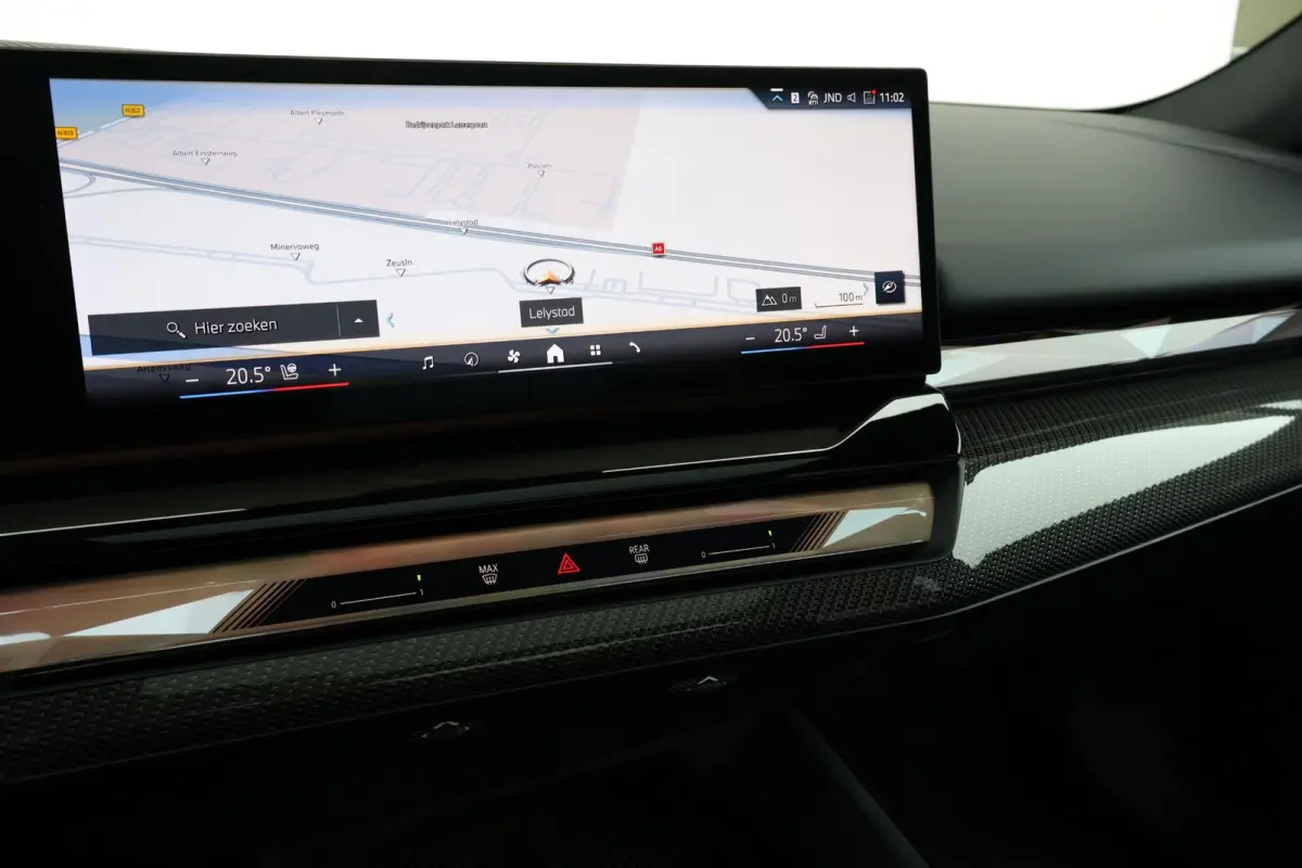 550e xDrive | SoH 100% | Sport Pakket Pro | Panorama Dak | Adaptief Onderstel Professional | Elektr. Stoelen | Driving Assistant Professional | Parking Assistant Plus | Adaptieve Led | Stuur