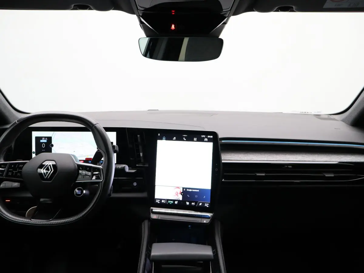 techno E-Tech full hybrid 200 | Trekhaak | Stoelverw. | Massage-functie |