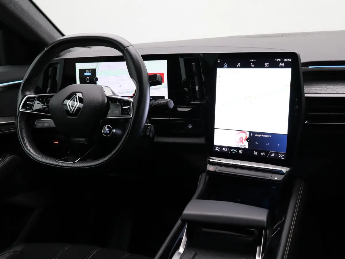 techno E-Tech full hybrid 200 | Trekhaak | Stoelverw. | Massage-functie |