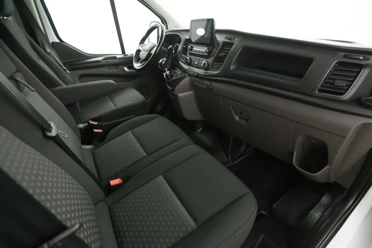 2.0 TDCI L1H1 | Marge | Airco | Cruise | Carplay | 3 Zits | Navi | Trekhaak | Imperiaal | Parkeersens.