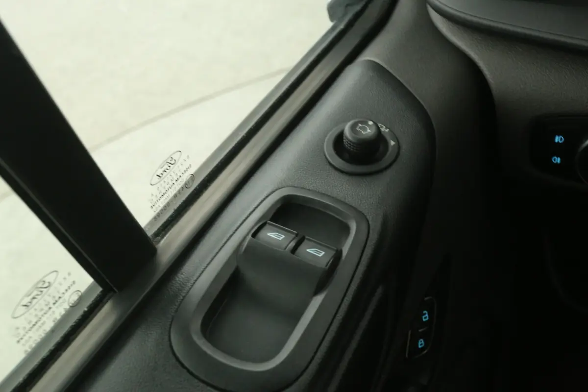 2.0 TDCI L1H1 | Marge | Airco | Cruise | Carplay | 3 Zits | Navi | Trekhaak | Imperiaal | Parkeersens.