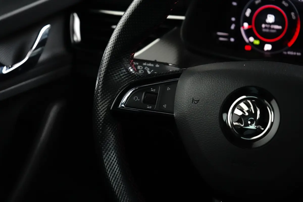 1.5 TSI 150PK DSG-7 Monte Carlo | PANORAMA DAK | TREKHAAK | CAMERA | STOELVERW. | CARPLAY | NAVIGATIE | CLIMATE CONTROL