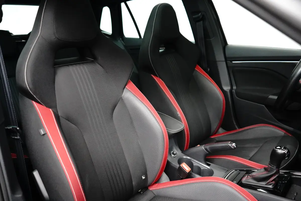 1.5 TSI 150PK DSG-7 Monte Carlo | PANORAMA DAK | TREKHAAK | CAMERA | STOELVERW. | CARPLAY | NAVIGATIE | CLIMATE CONTROL