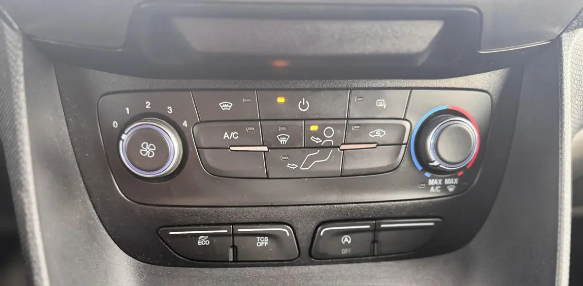 1.5 EcoBlue L2 Trend / Nieuwestaat / Dubbel schuif deur / Garantie / Inruil mogelijk / Carplay /