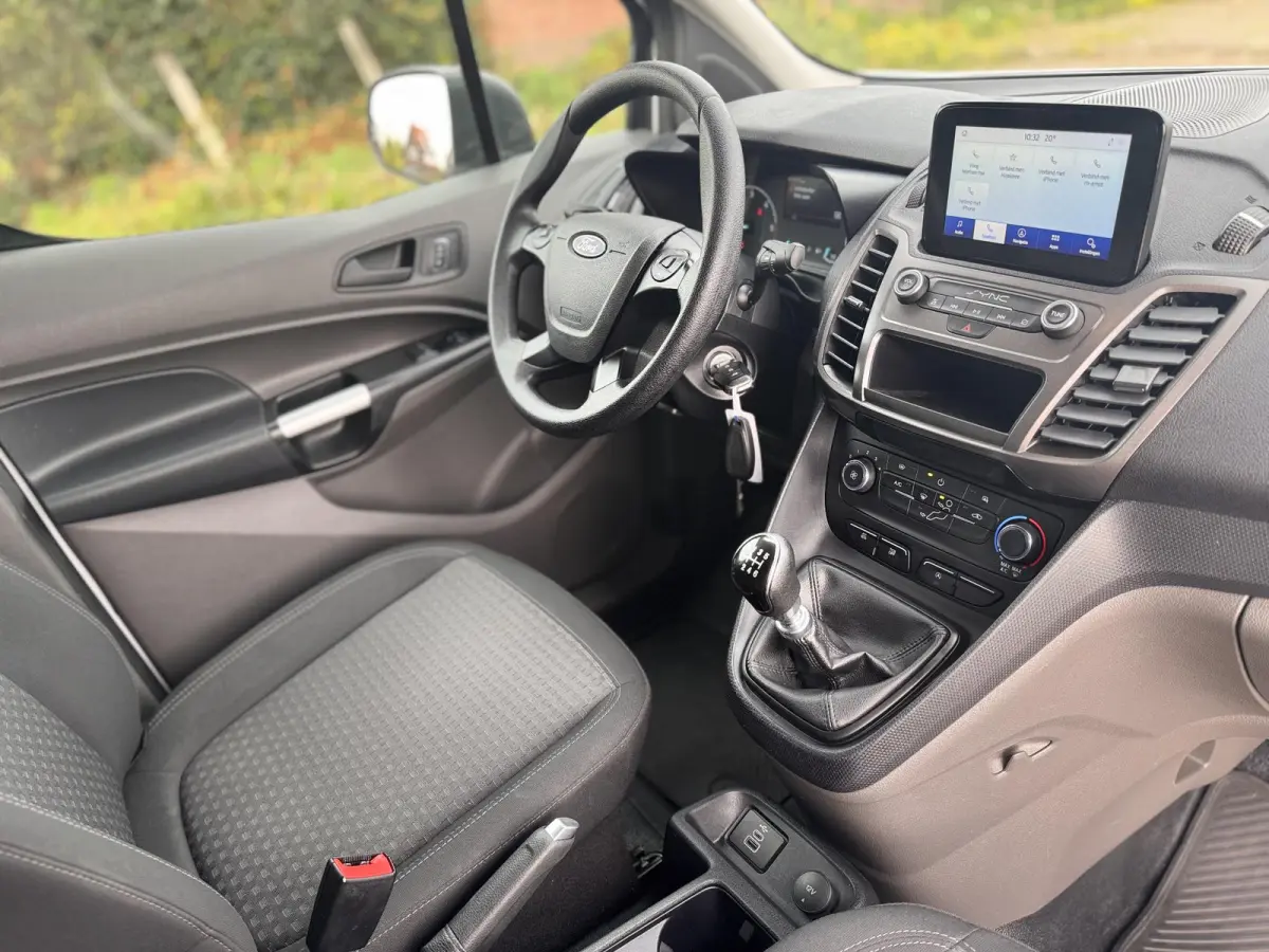 1.5 EcoBlue L2 Trend / Nieuwestaat / Dubbel schuif deur / Garantie / Inruil mogelijk / Carplay /