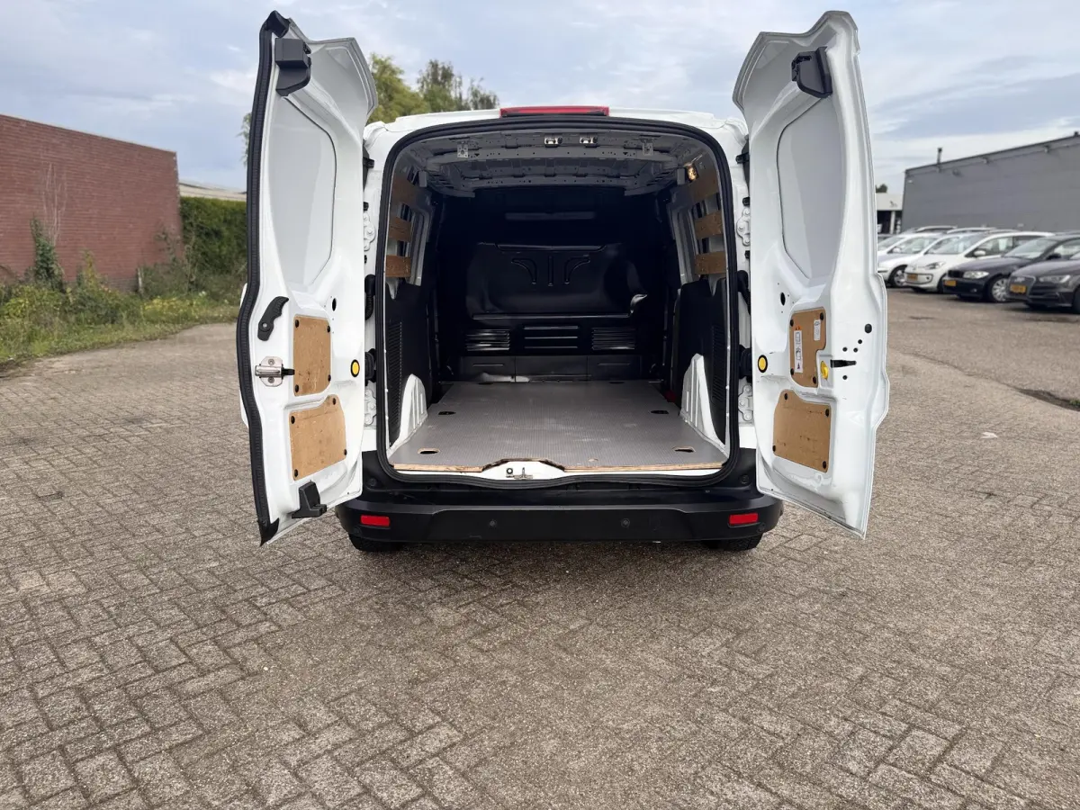 1.5 EcoBlue L2 Trend / Nieuwestaat / Dubbel schuif deur / Garantie / Inruil mogelijk / Carplay /