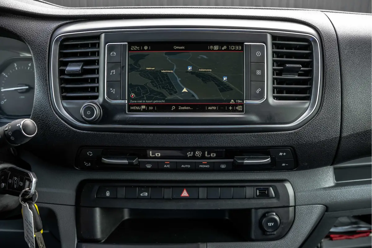 2.0 BlueHDi 180 | Camera | Carplay | Cruise | PDC | Stoelverw. | Climatronic |Trekhaak