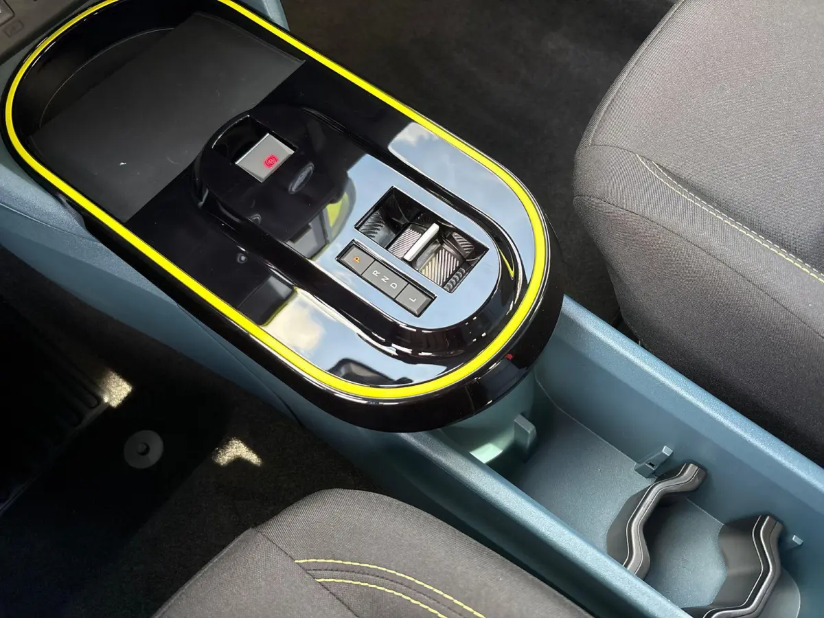 1.2 Hybrid ICON | Airco | Parkeersensoren | Apple Carplay/Android Auto | 2 + 6 jaar Speciale Garantie! |