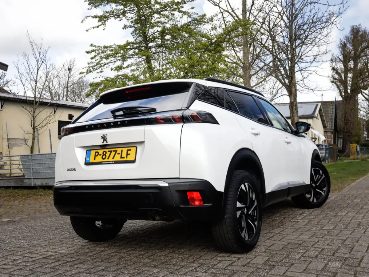 1.2 PureTech Allure Pack 1e-Eig. & Dealer-Onderh. BOVAG-Garantie. NL-Auto.