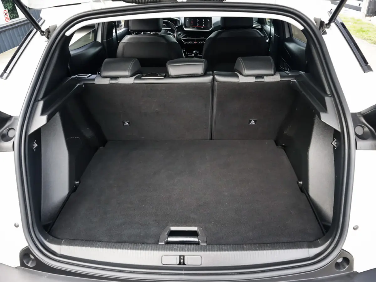 1.2 PureTech Allure Pack 1e-Eig. & Dealer-Onderh. BOVAG-Garantie. NL-Auto.