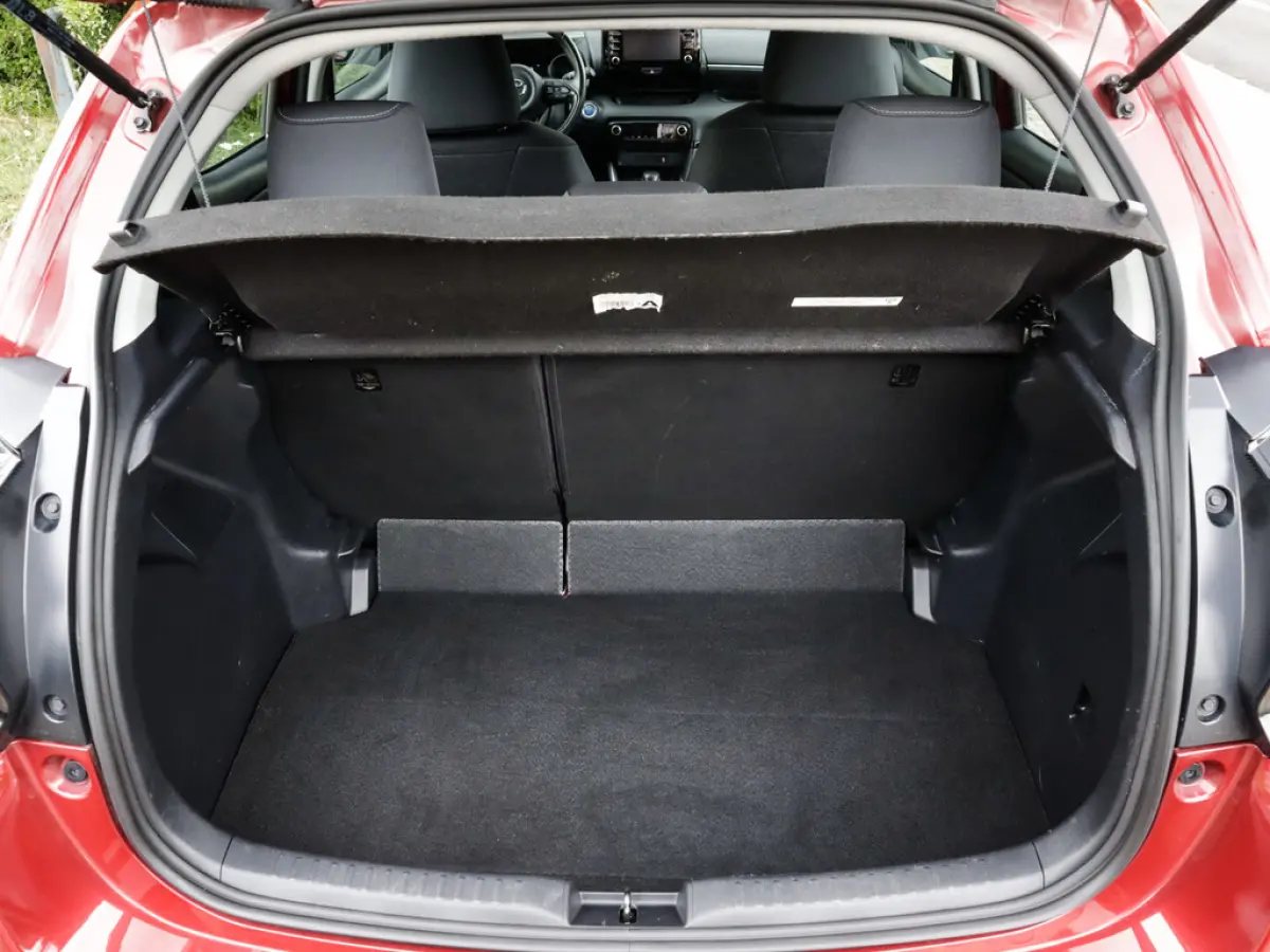 1.5 Hybrid Business Plus 1e-Eig. & Keurig-Onderh. BOVAG-Garantie. NL-Auto.