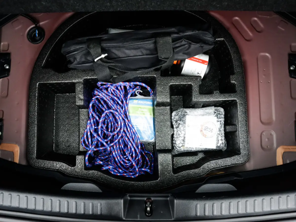 1.5 Hybrid Business Plus 1e-Eig. & Keurig-Onderh. BOVAG-Garantie. NL-Auto.