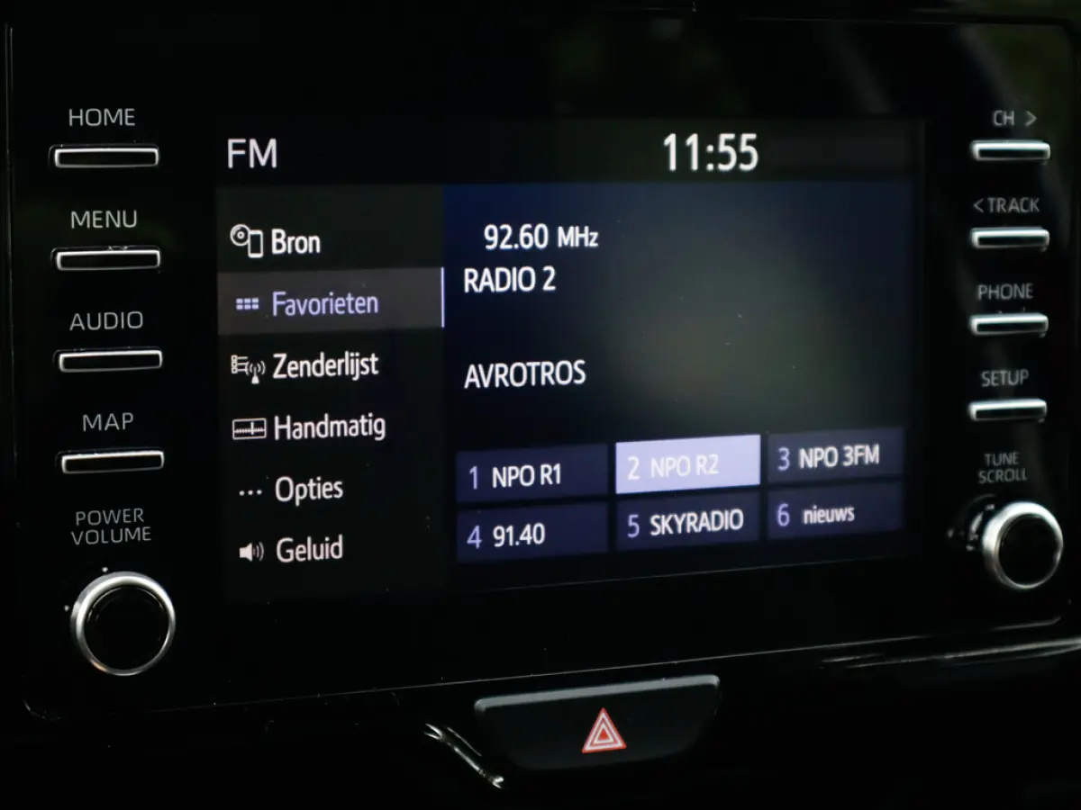 1.5 Hybrid Business Plus 1e-Eig. & Keurig-Onderh. BOVAG-Garantie. NL-Auto.
