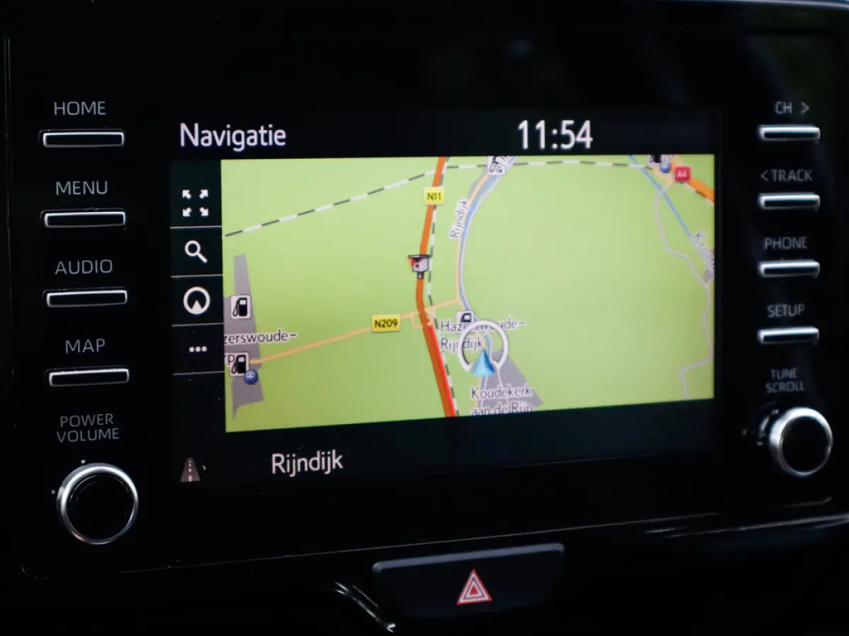 1.5 Hybrid Business Plus 1e-Eig. & Keurig-Onderh. BOVAG-Garantie. NL-Auto.