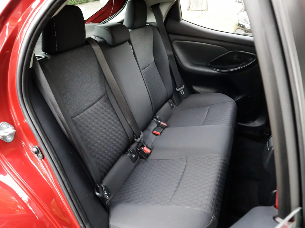 1.5 Hybrid Business Plus 1e-Eig. & Keurig-Onderh. BOVAG-Garantie. NL-Auto.