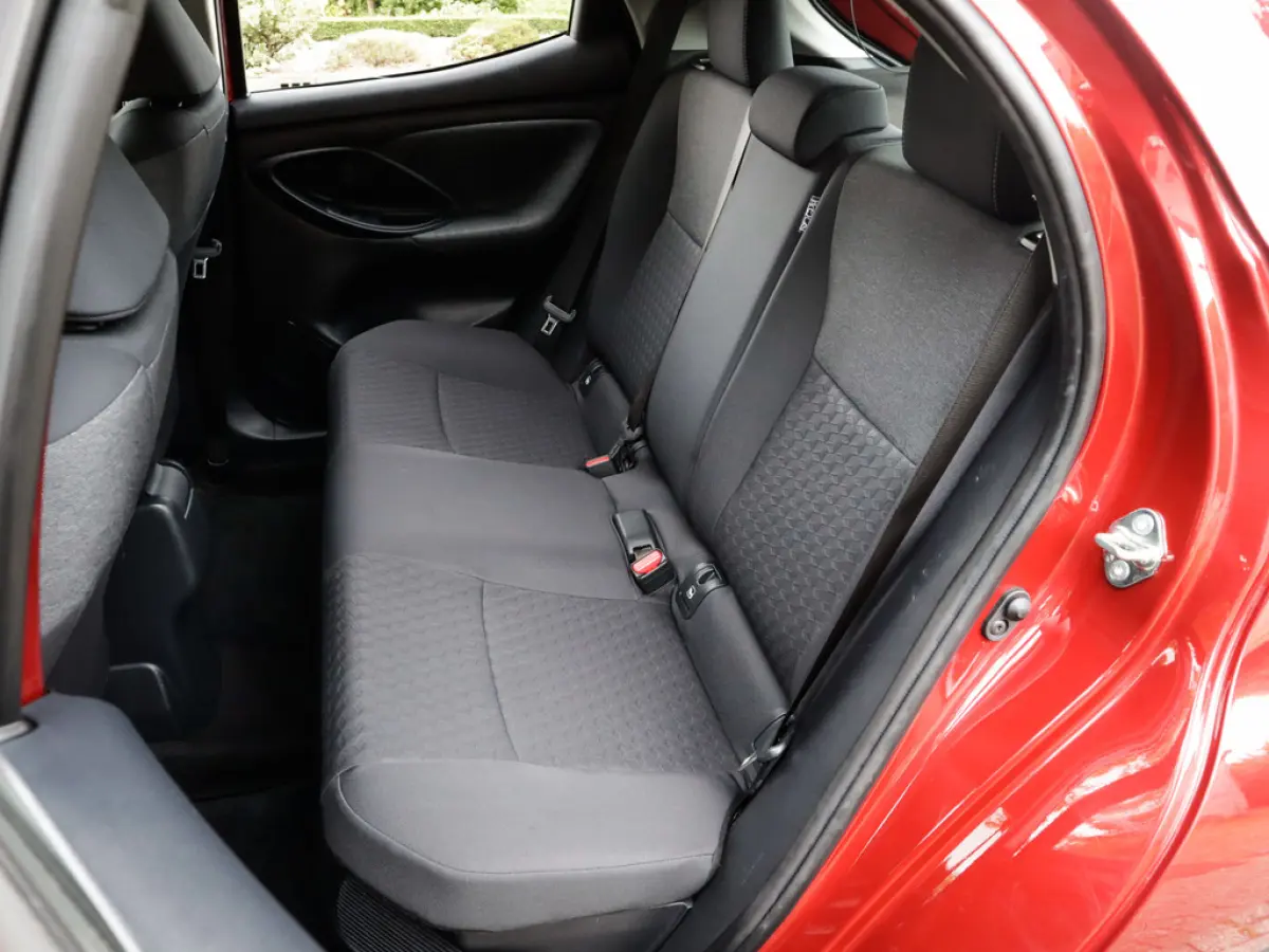 1.5 Hybrid Business Plus 1e-Eig. & Keurig-Onderh. BOVAG-Garantie. NL-Auto.