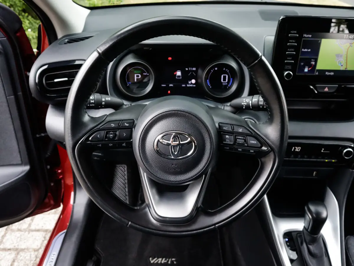 1.5 Hybrid Business Plus 1e-Eig. & Keurig-Onderh. BOVAG-Garantie. NL-Auto.