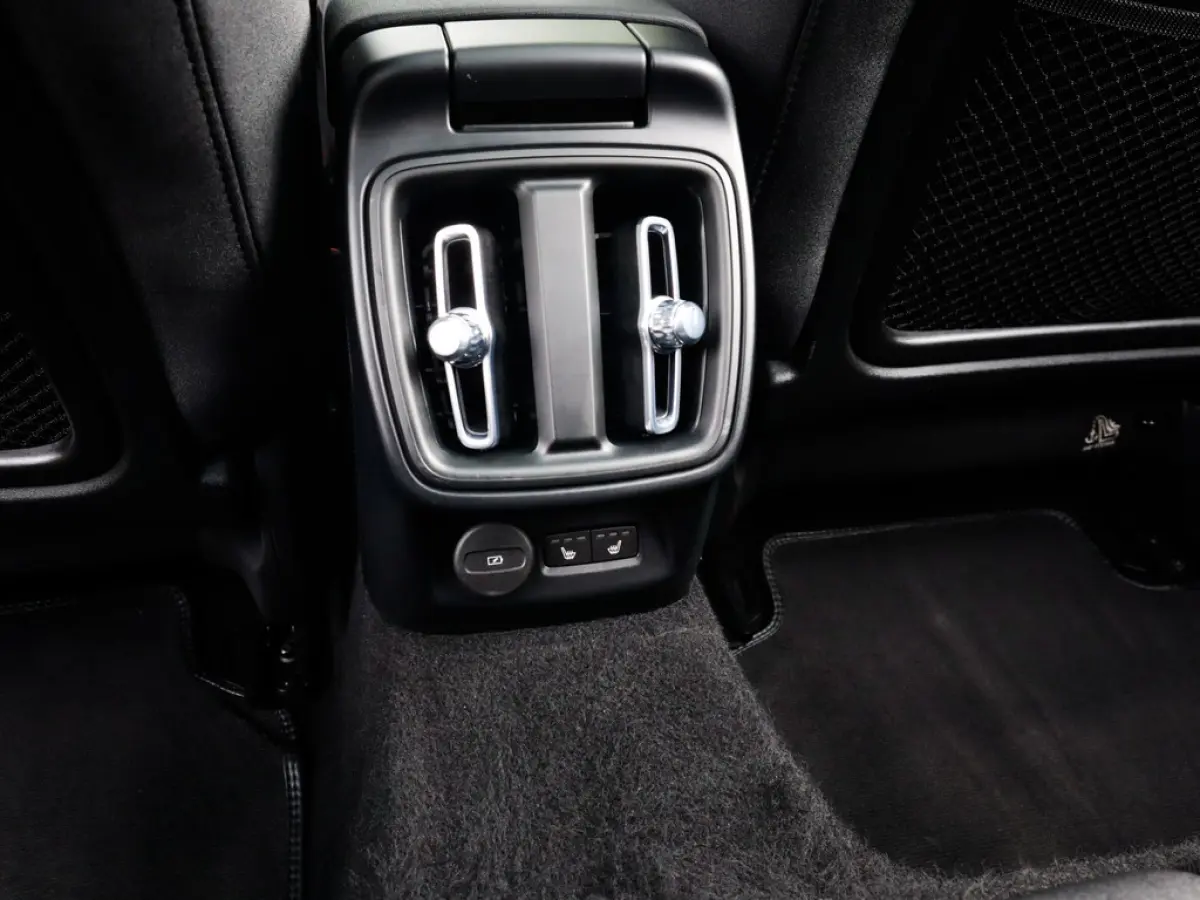 Long Range Dual Motor Launch Edition 78kWh 1e-Eig. & Keurig-Onderh. BOVAG-Garantie. NL-Auto.