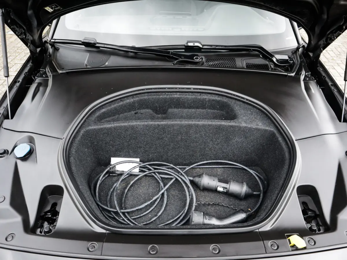 Long Range Dual Motor Launch Edition 78kWh 1e-Eig. & Keurig-Onderh. BOVAG-Garantie. NL-Auto.