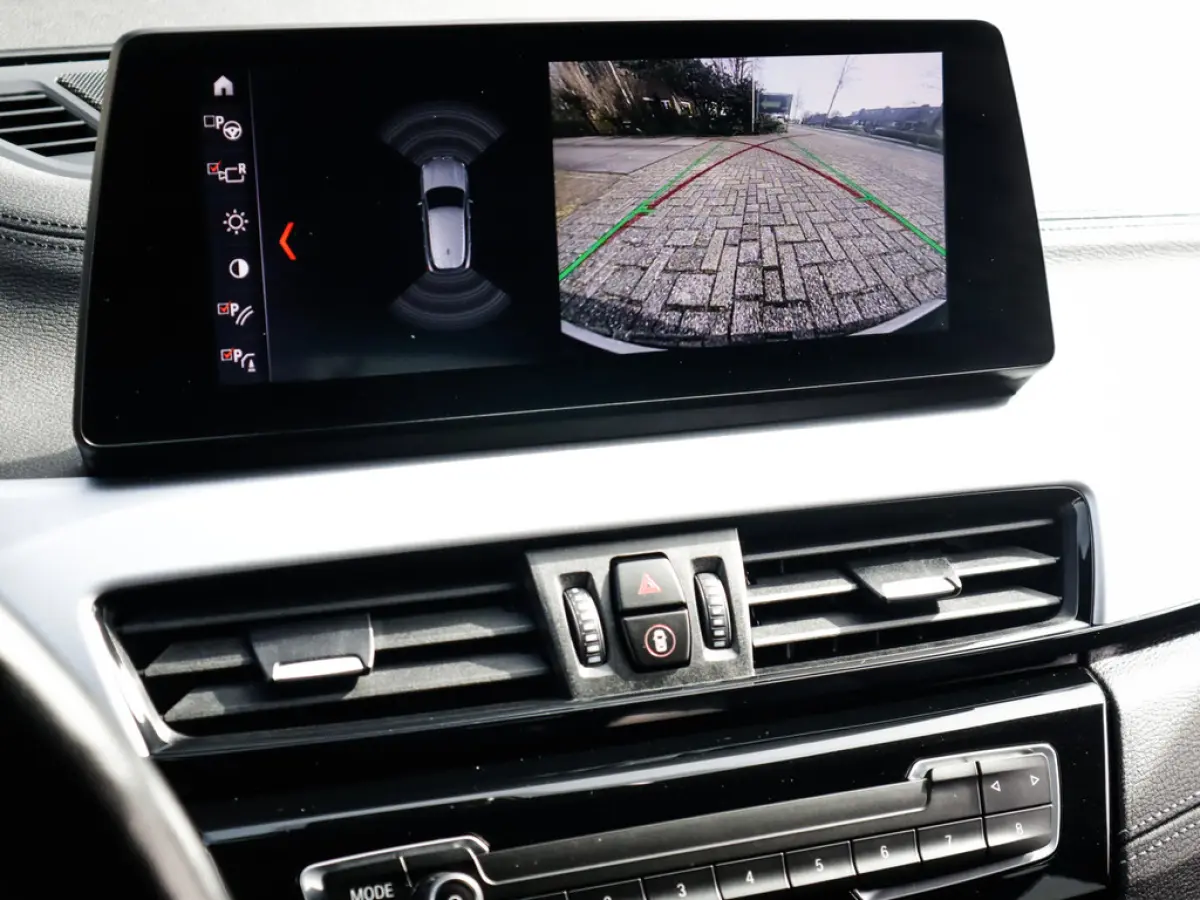 xDrive25e High Executive 1e-Eig. & Keurig-Onderh. BOVAG-Garantie.