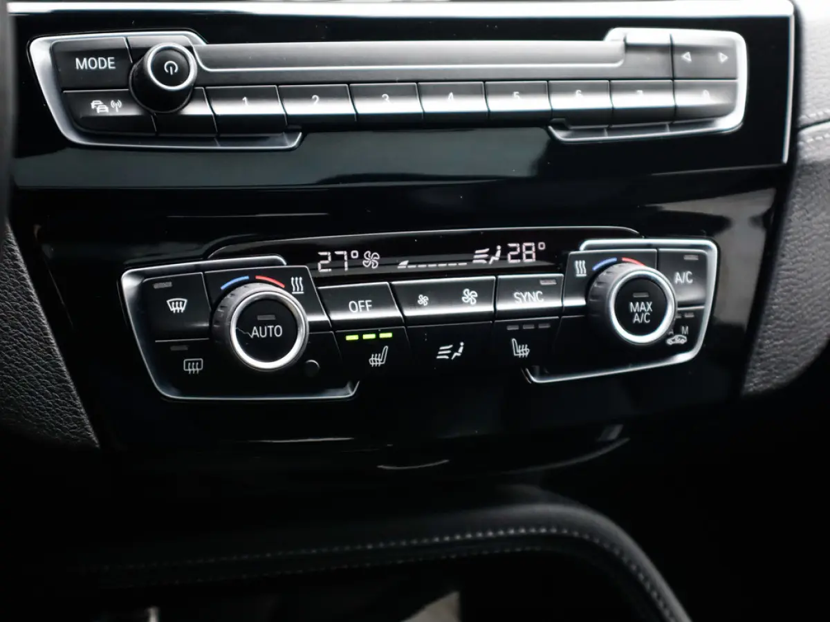 xDrive25e High Executive 1e-Eig. & Keurig-Onderh. BOVAG-Garantie.