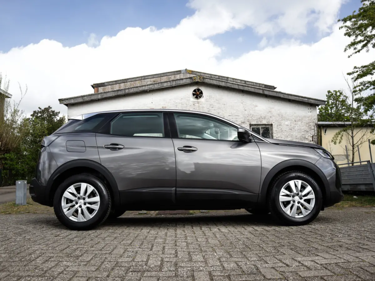 1.2 PureTech Blue Lease Active 1e-Eig. & Keurig-Onderh. BOVAG-Garantie. NL-Auto.