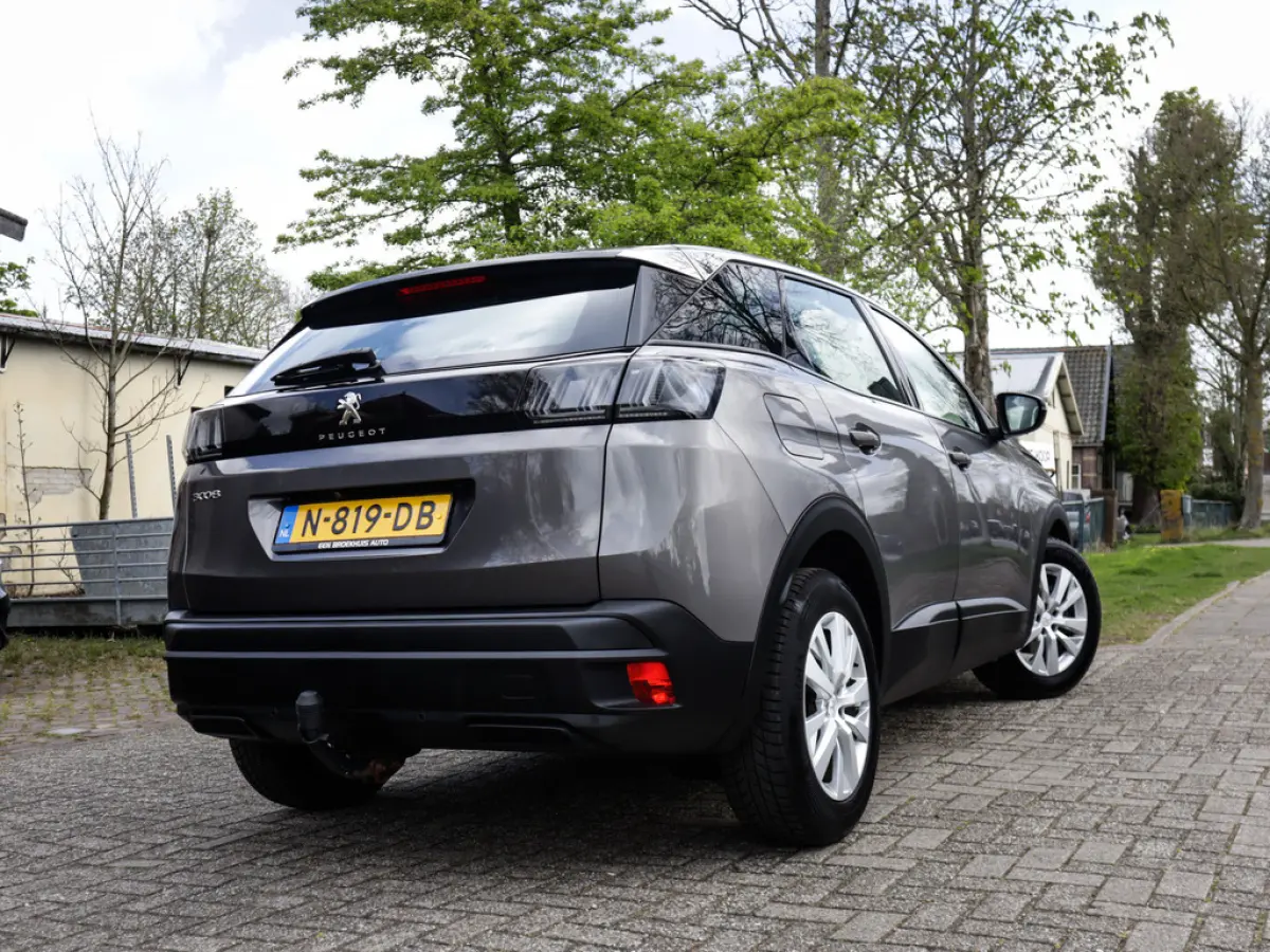 1.2 PureTech Blue Lease Active 1e-Eig. & Keurig-Onderh. BOVAG-Garantie. NL-Auto.