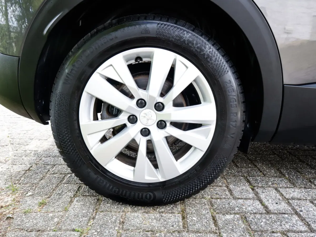 1.2 PureTech Blue Lease Active 1e-Eig. & Keurig-Onderh. BOVAG-Garantie. NL-Auto.