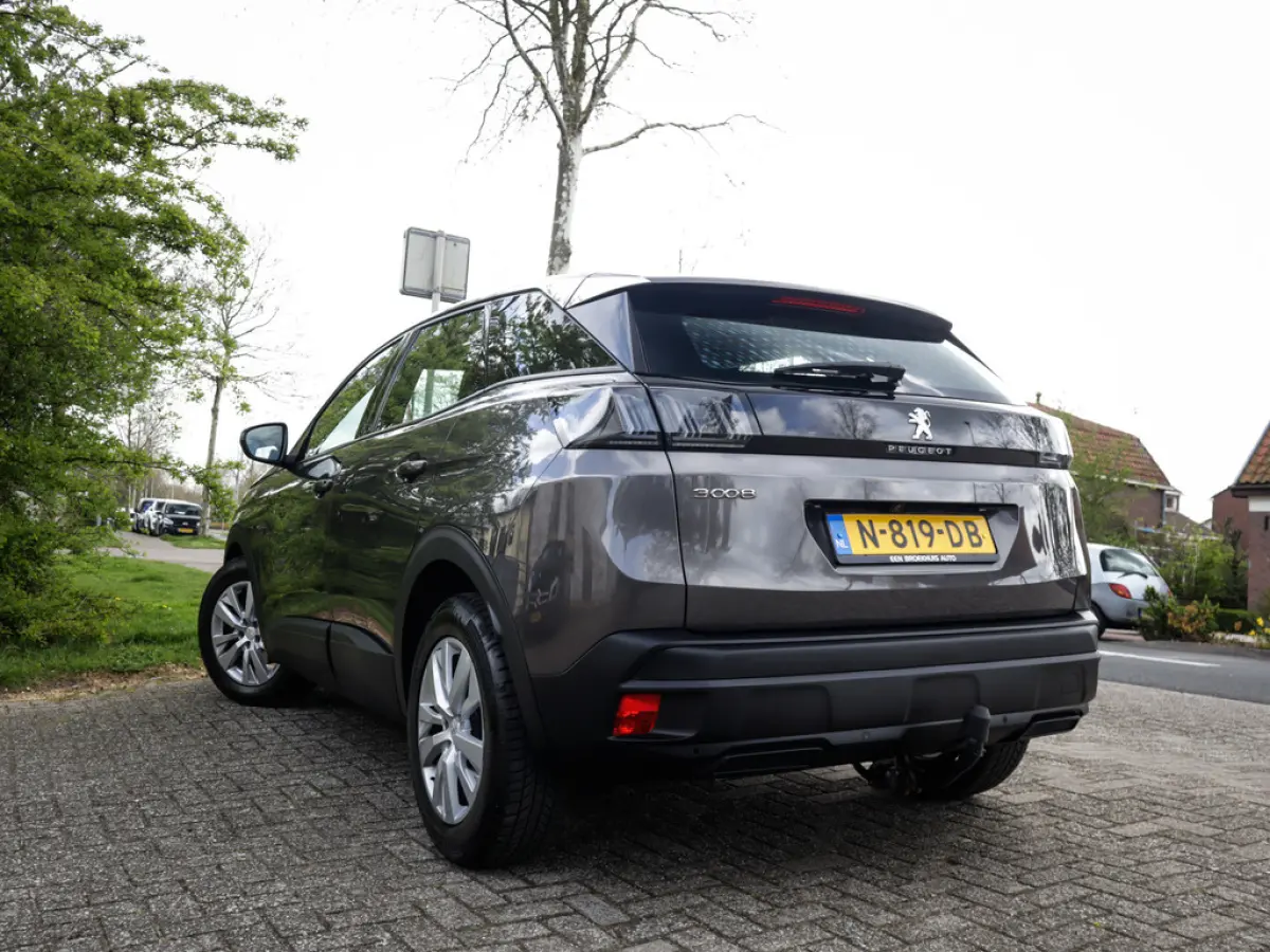 1.2 PureTech Blue Lease Active 1e-Eig. & Keurig-Onderh. BOVAG-Garantie. NL-Auto.
