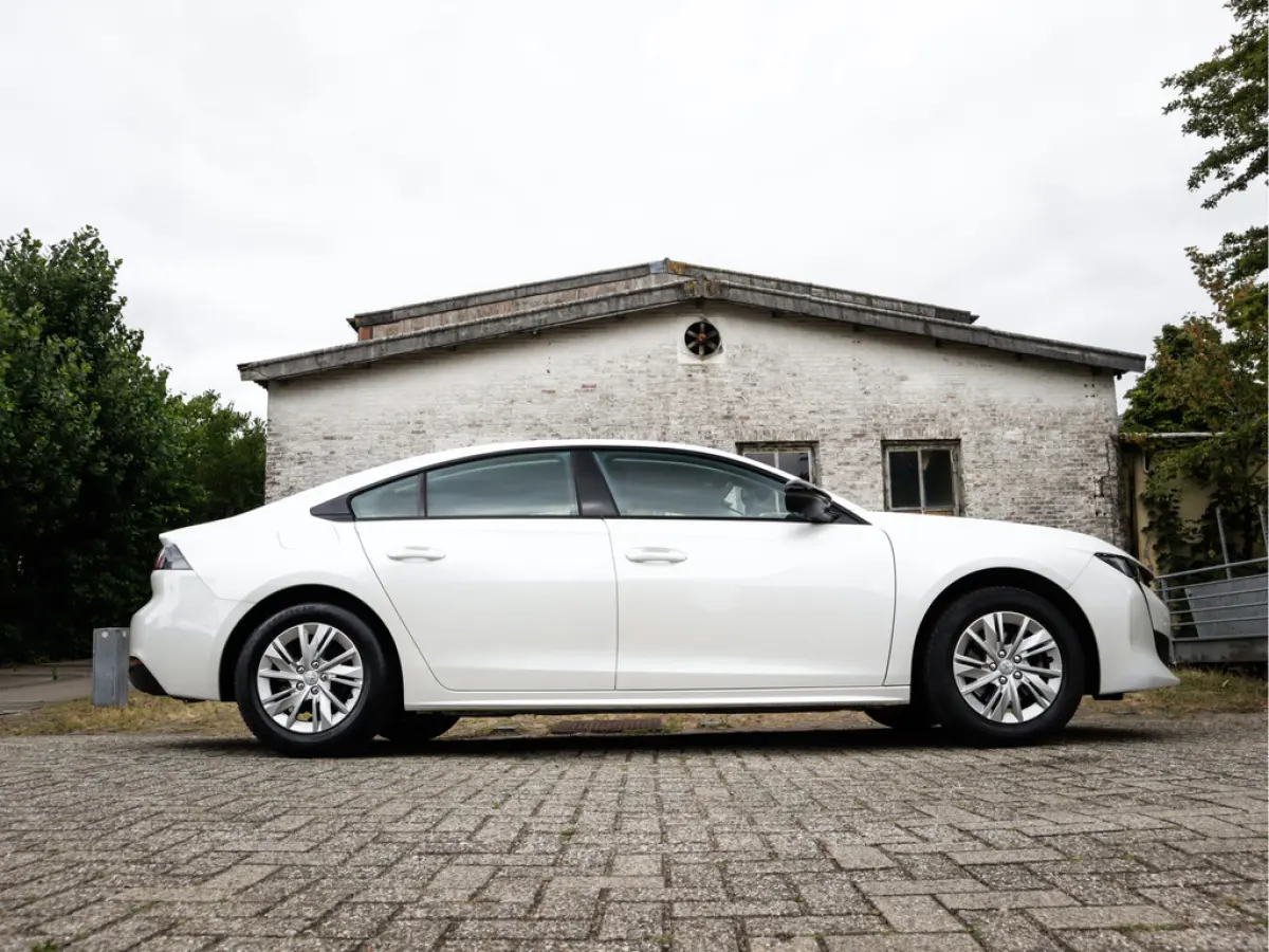 1.2 PureTech Active Pack Business 1e-Eig. & Dealer-Onderh. BOVAG-Garantie. NL-Auto.