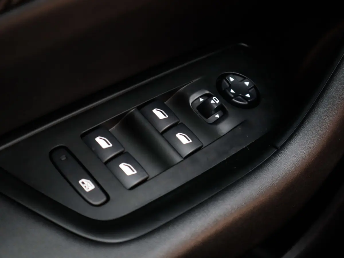 1.2 PureTech Active Pack Business 1e-Eig. & Dealer-Onderh. BOVAG-Garantie. NL-Auto.