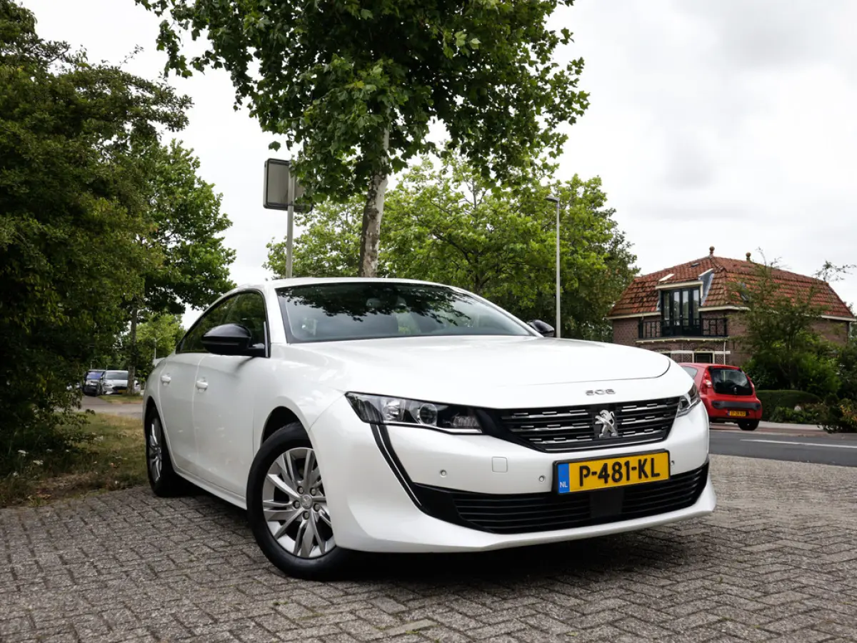 1.2 PureTech Active Pack Business 1e-Eig. & Dealer-Onderh. BOVAG-Garantie. NL-Auto.