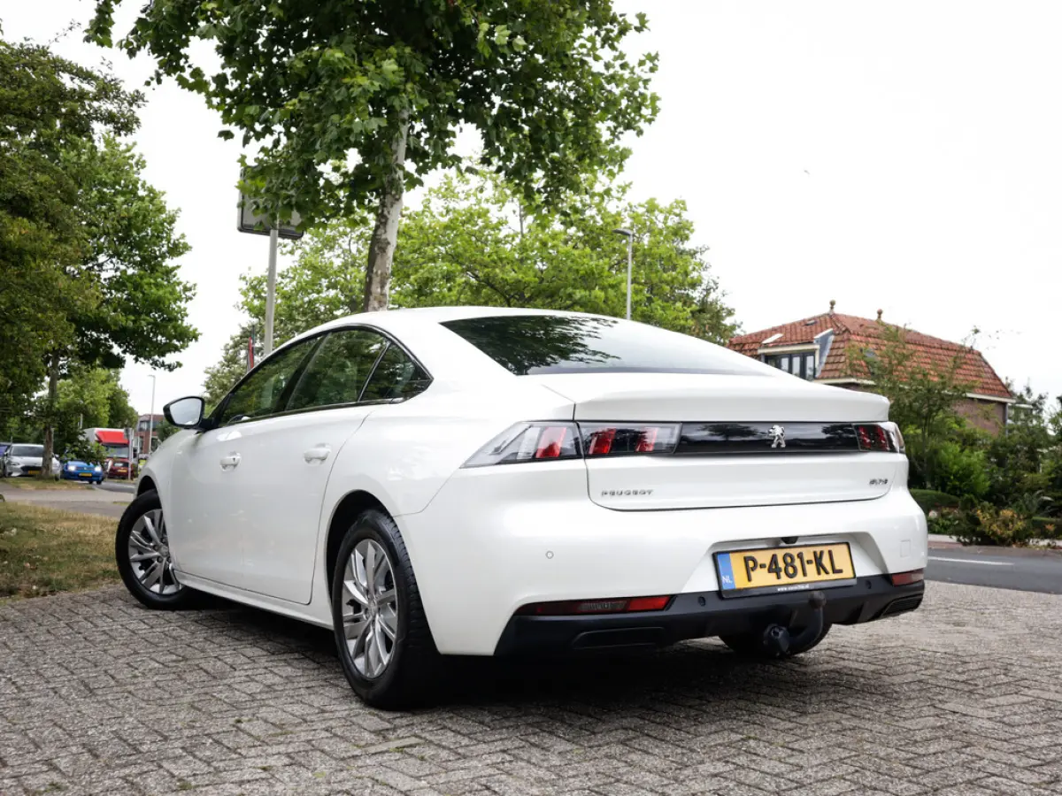 1.2 PureTech Active Pack Business 1e-Eig. & Dealer-Onderh. BOVAG-Garantie. NL-Auto.