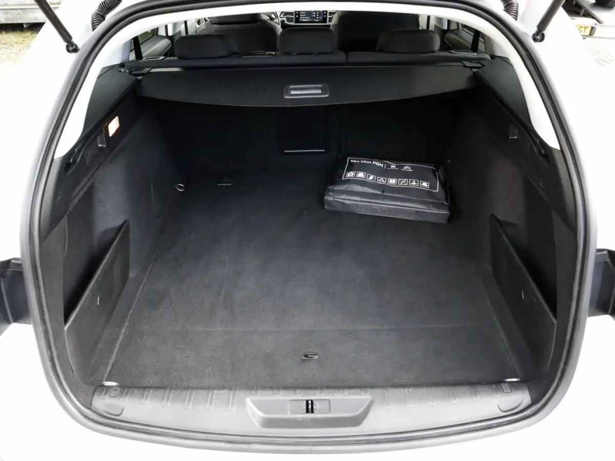 1.2 PureTech Blue Lease Allure 1e-Eig. & Dealer-Onderh. BOVAG-Garantie. NL-Auto.