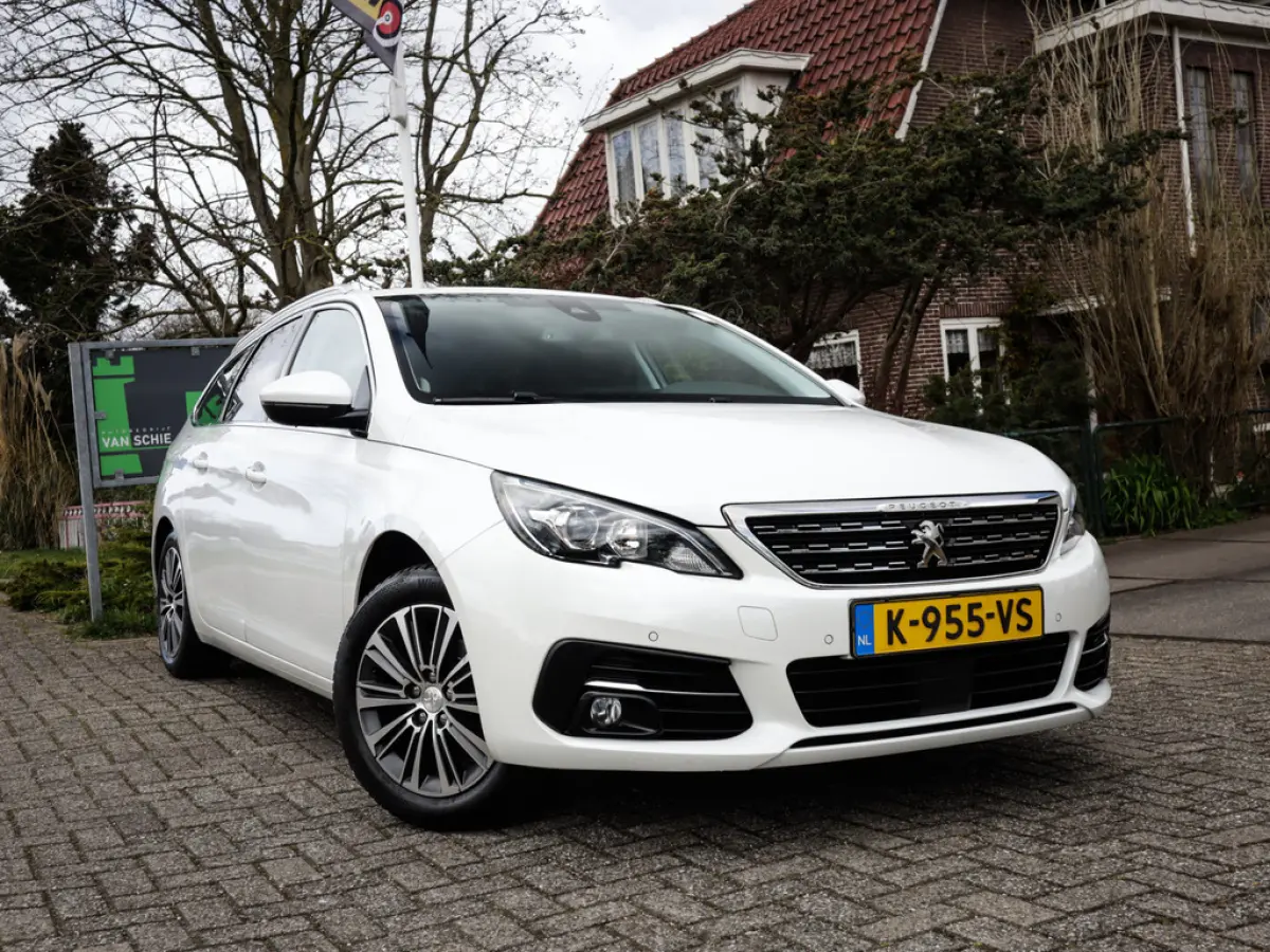 1.2 PureTech Blue Lease Allure 1e-Eig. & Dealer-Onderh. BOVAG-Garantie. NL-Auto.