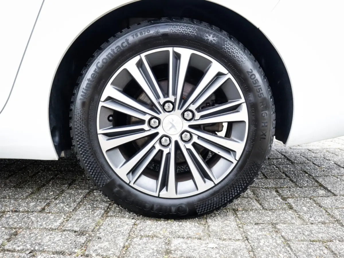 1.2 PureTech Blue Lease Allure 1e-Eig. & Dealer-Onderh. BOVAG-Garantie. NL-Auto.