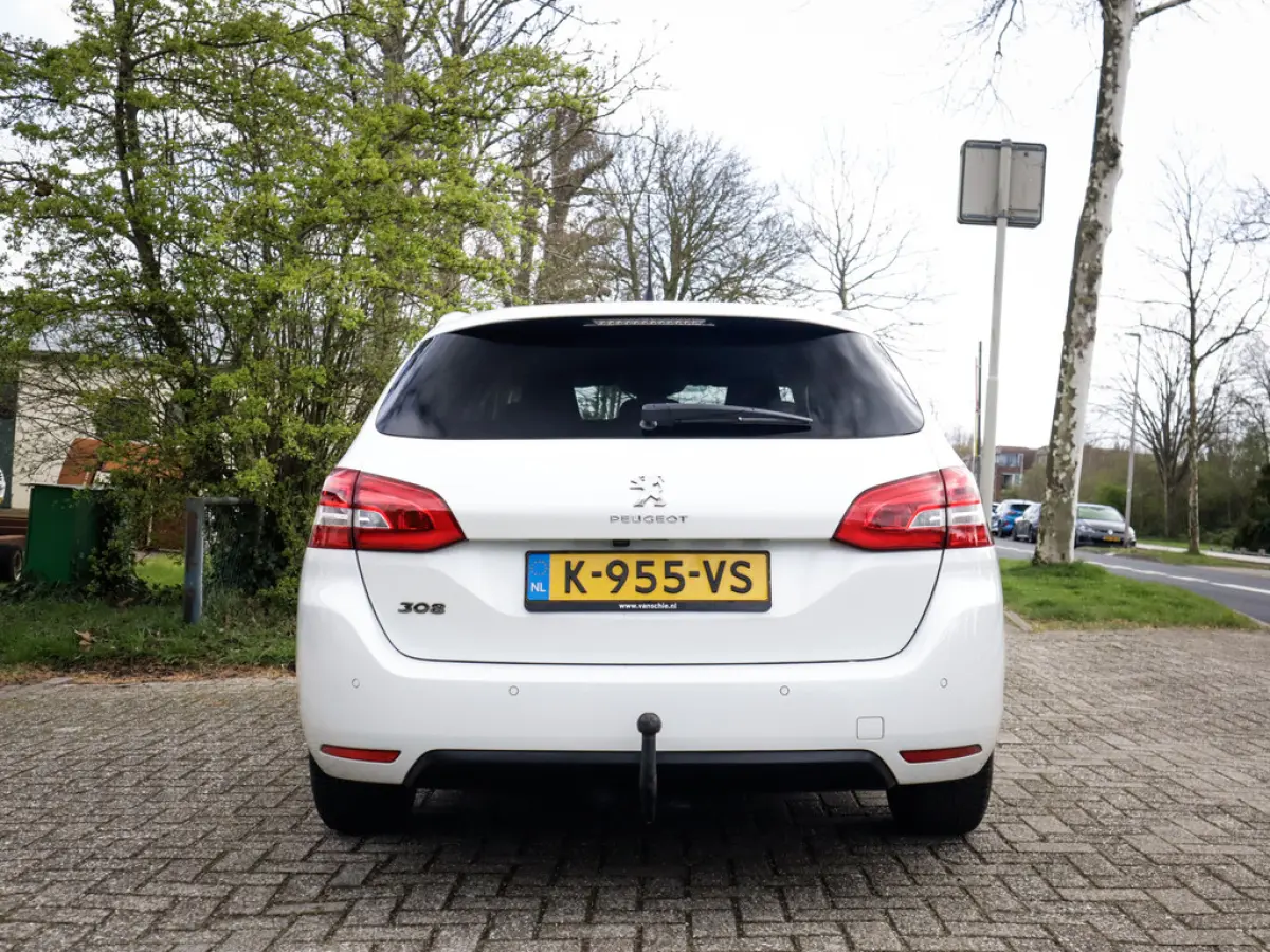 1.2 PureTech Blue Lease Allure 1e-Eig. & Dealer-Onderh. BOVAG-Garantie. NL-Auto.